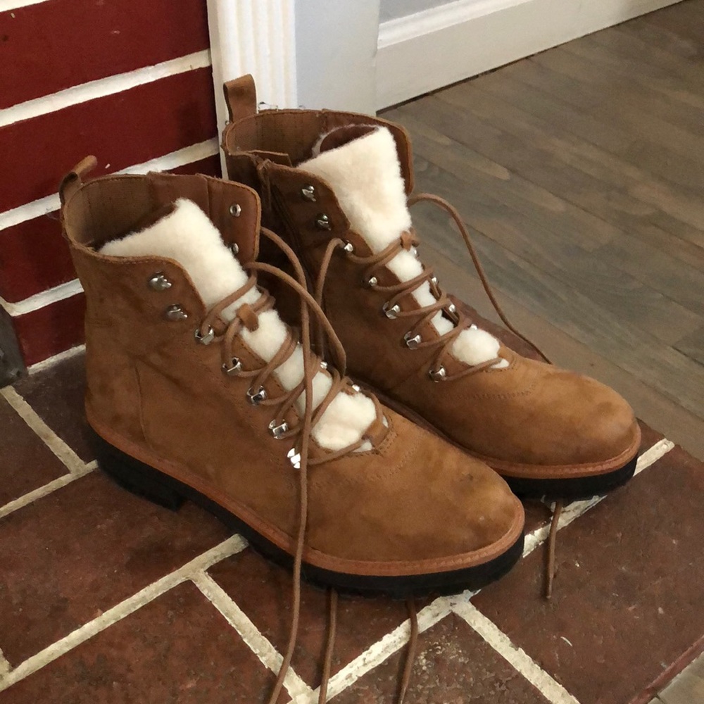 Indigo rd. Fuzzy combat boots